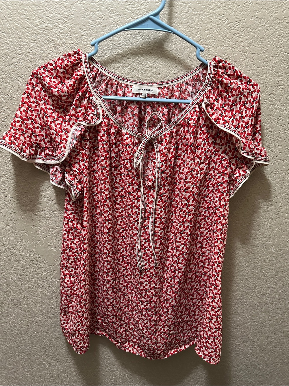 Max Studio Red and White Floral Tie-Front Ruffle Sleeve Blouse